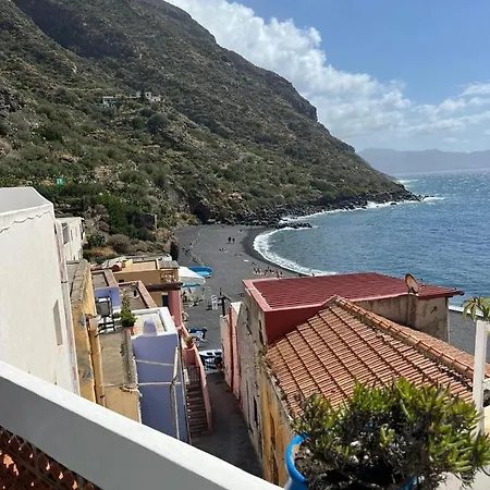 Perla Salina Leni